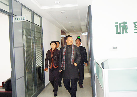 边锡明