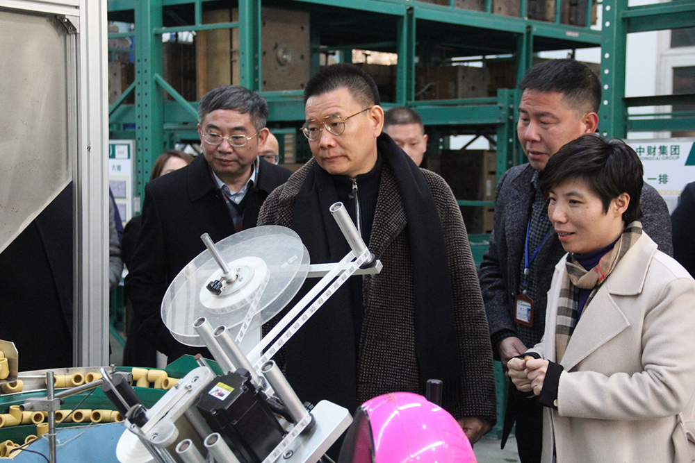 边锡明
