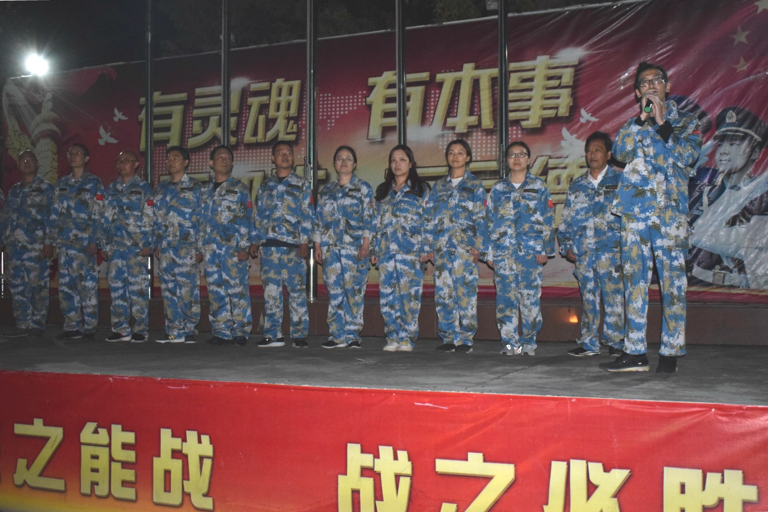 185965be5271a244ec.jpg