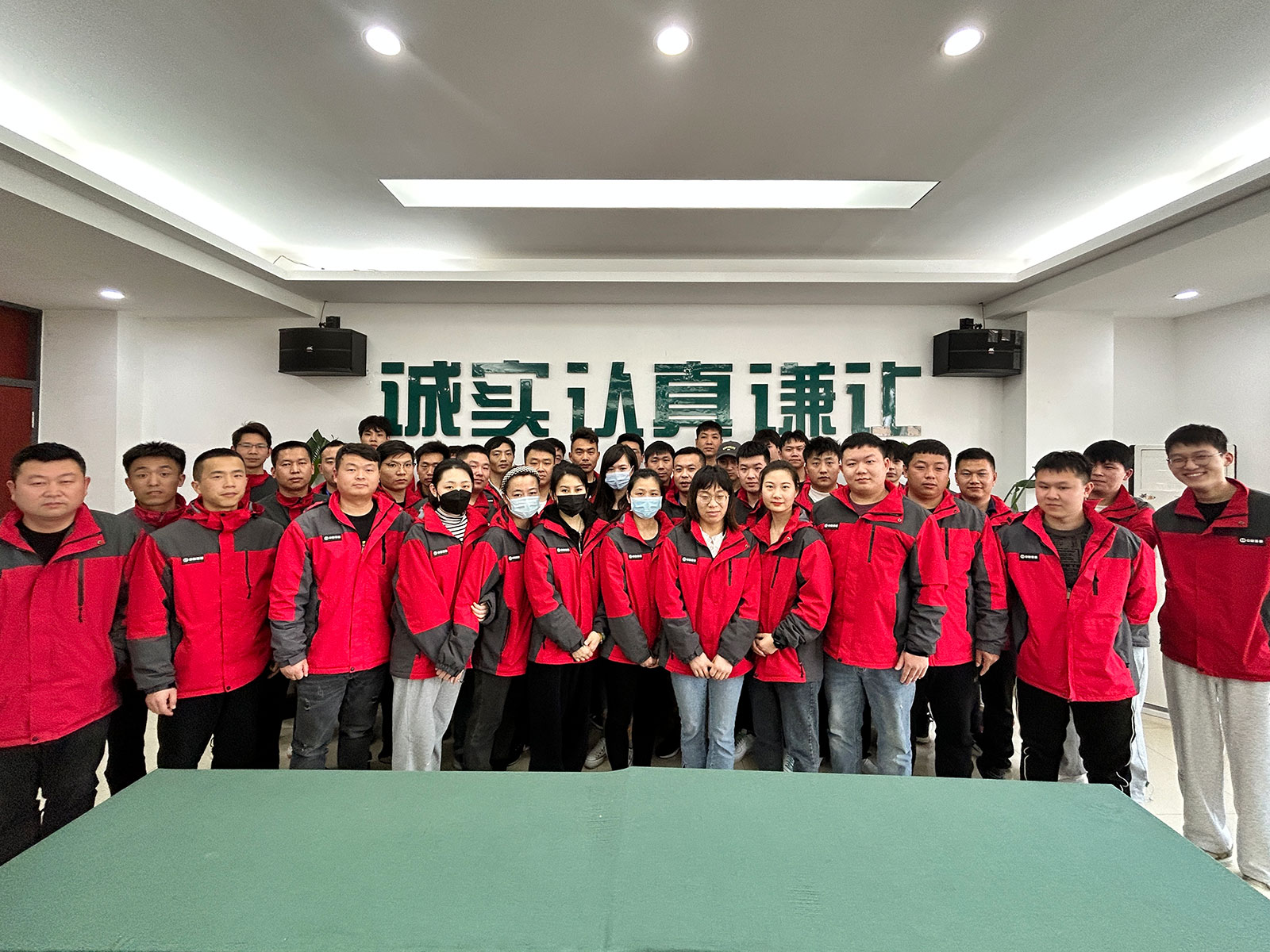 167786417afd6cce14.jpg