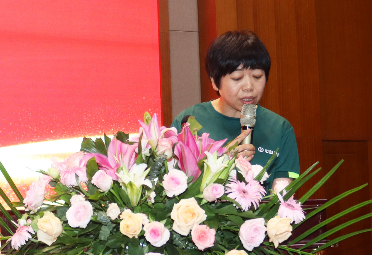6079364ad1241deb04.jpg
