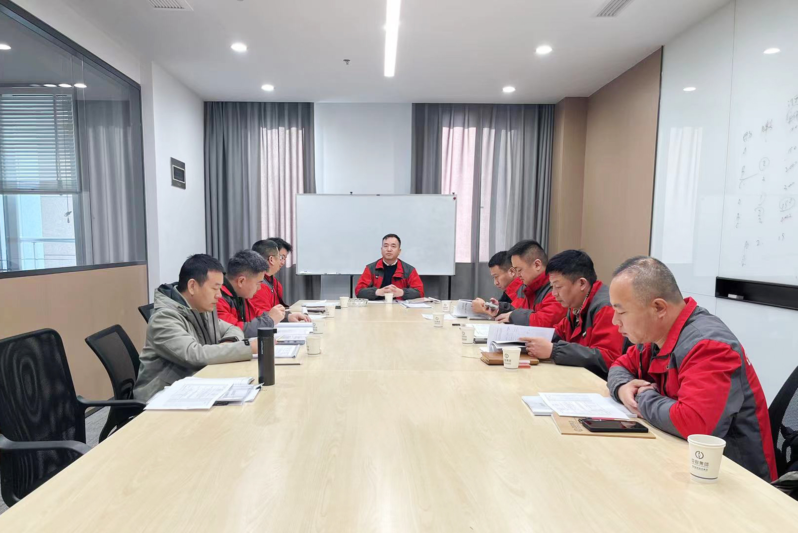 会议现场.jpg