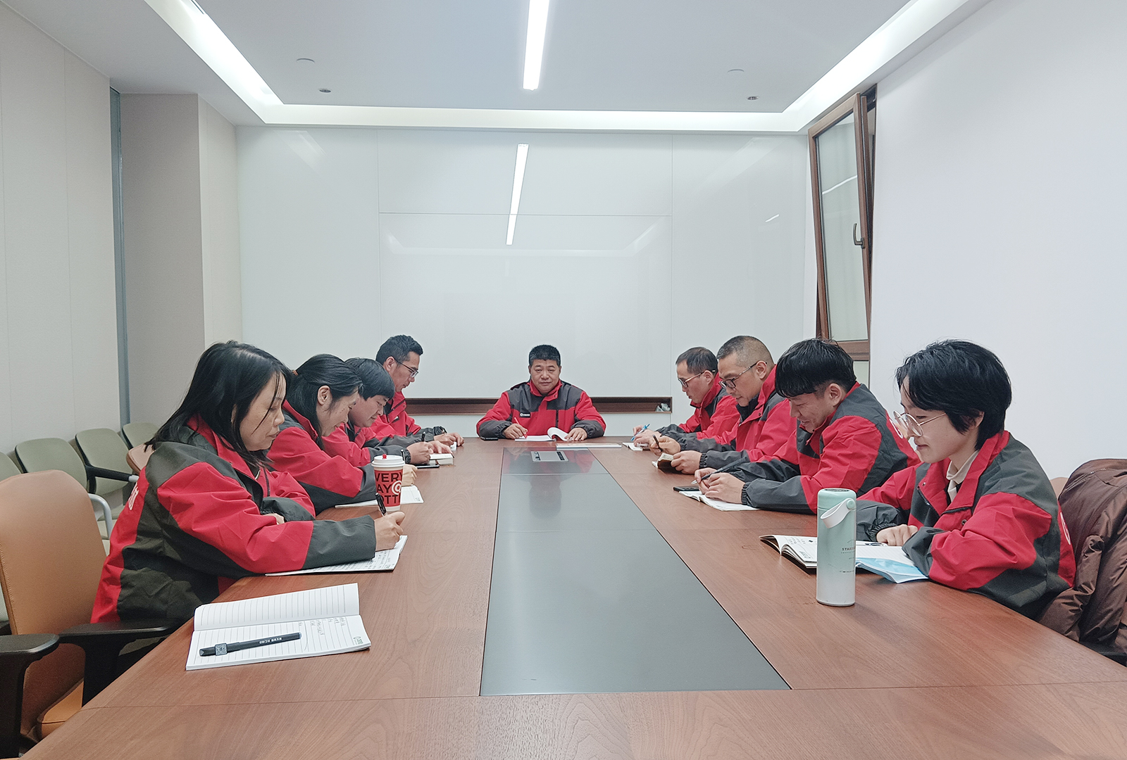 11月会议照片.jpg