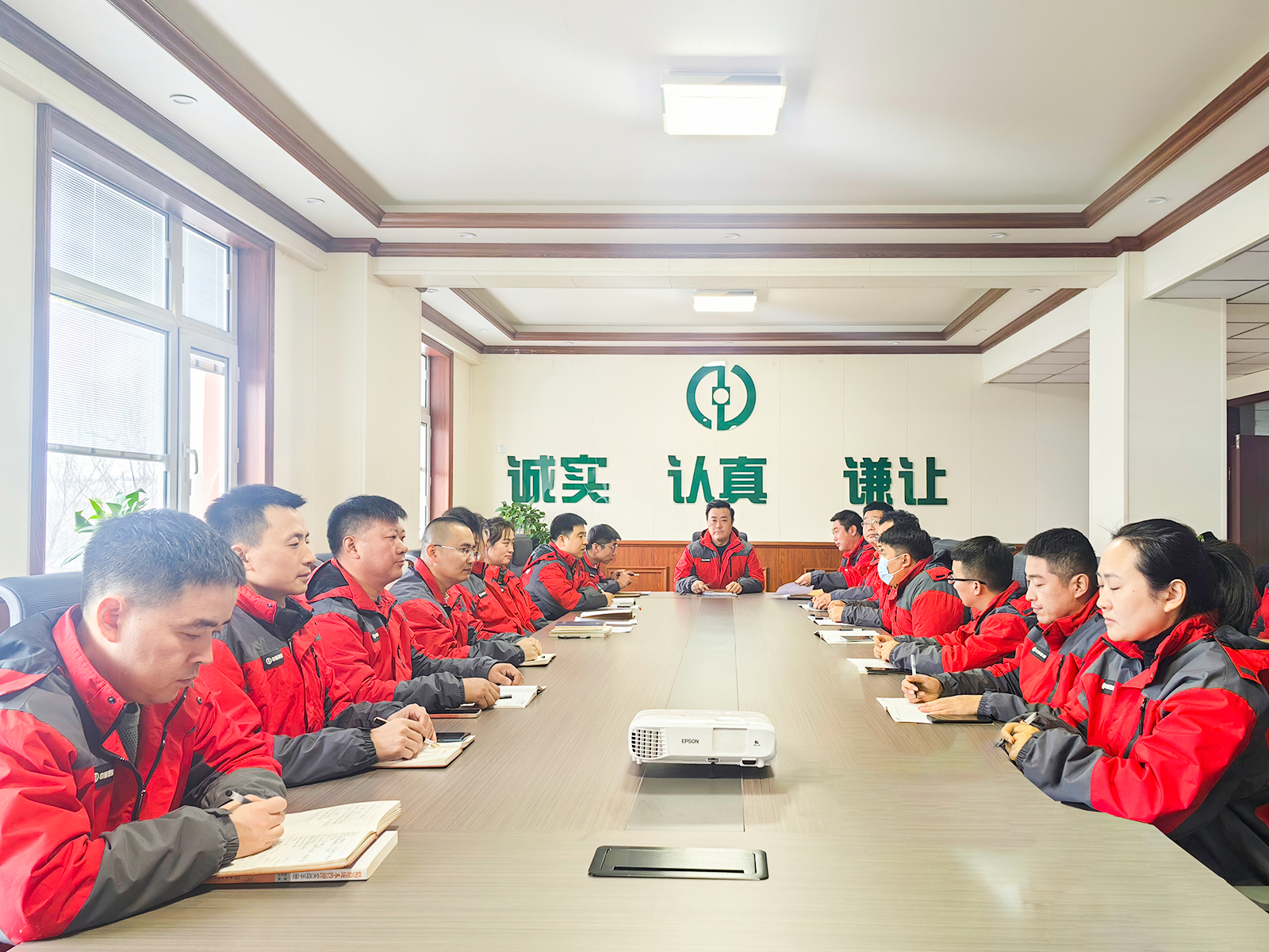 吉林hth官方网页入口11月份工作总结会照片.jpg