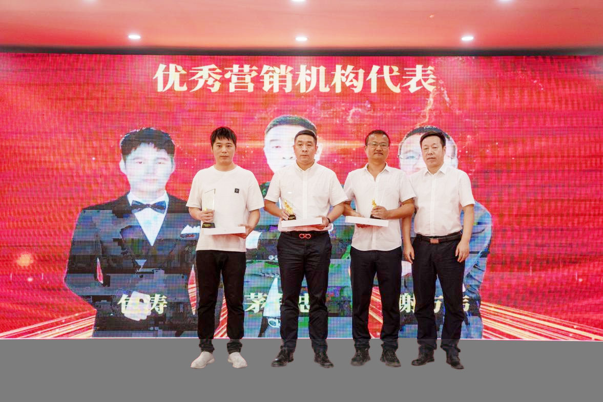 686b3c751c217.jpg