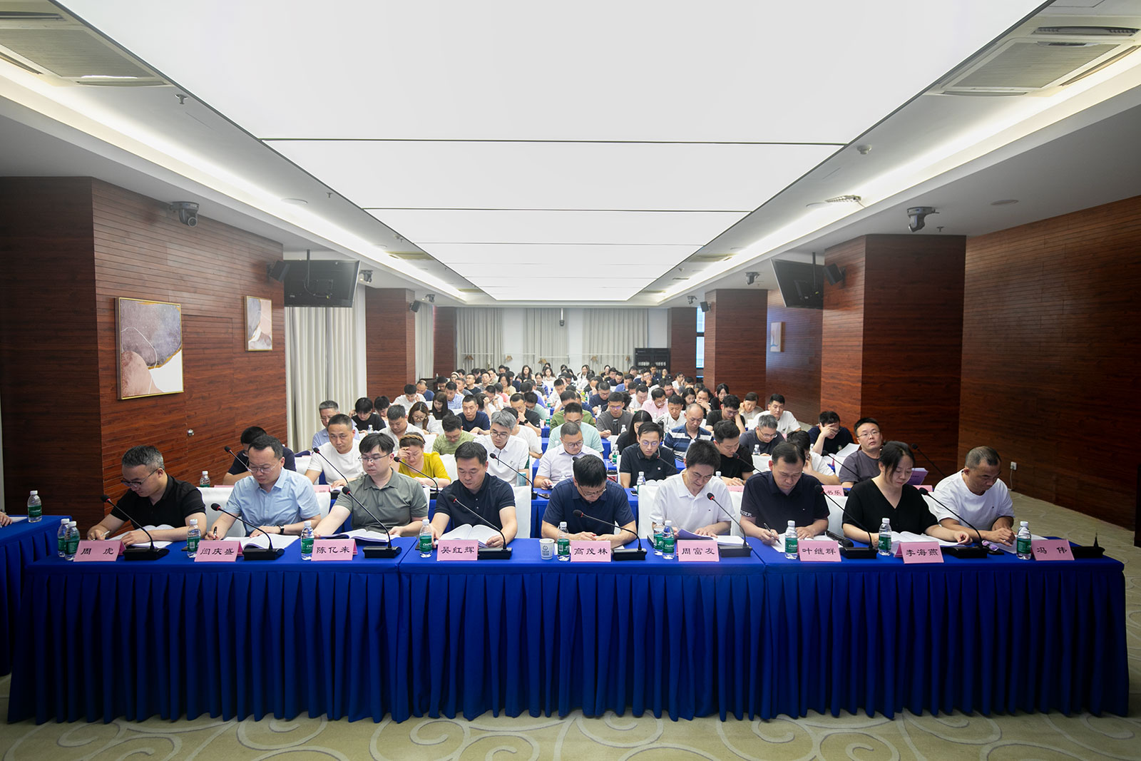 687709afa8bbd.jpg