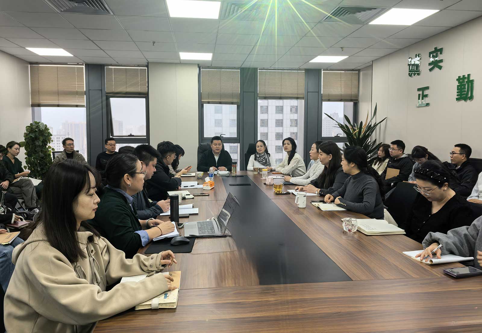 6909be060a4a1.jpg 6909be060a4a1.jpg