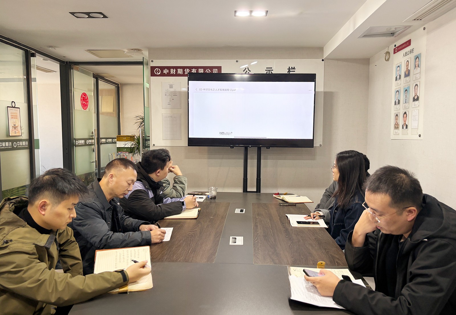 692d49a910e7a.jpg 692d49a910e7a.jpg