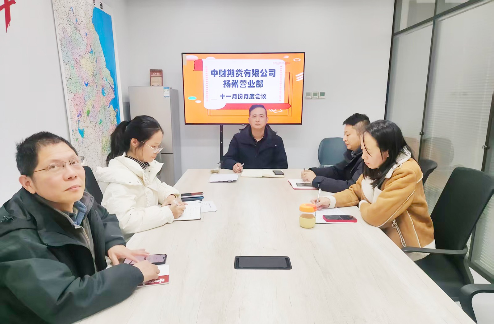 692d4b372d993.jpg 692d4b372d993.jpg