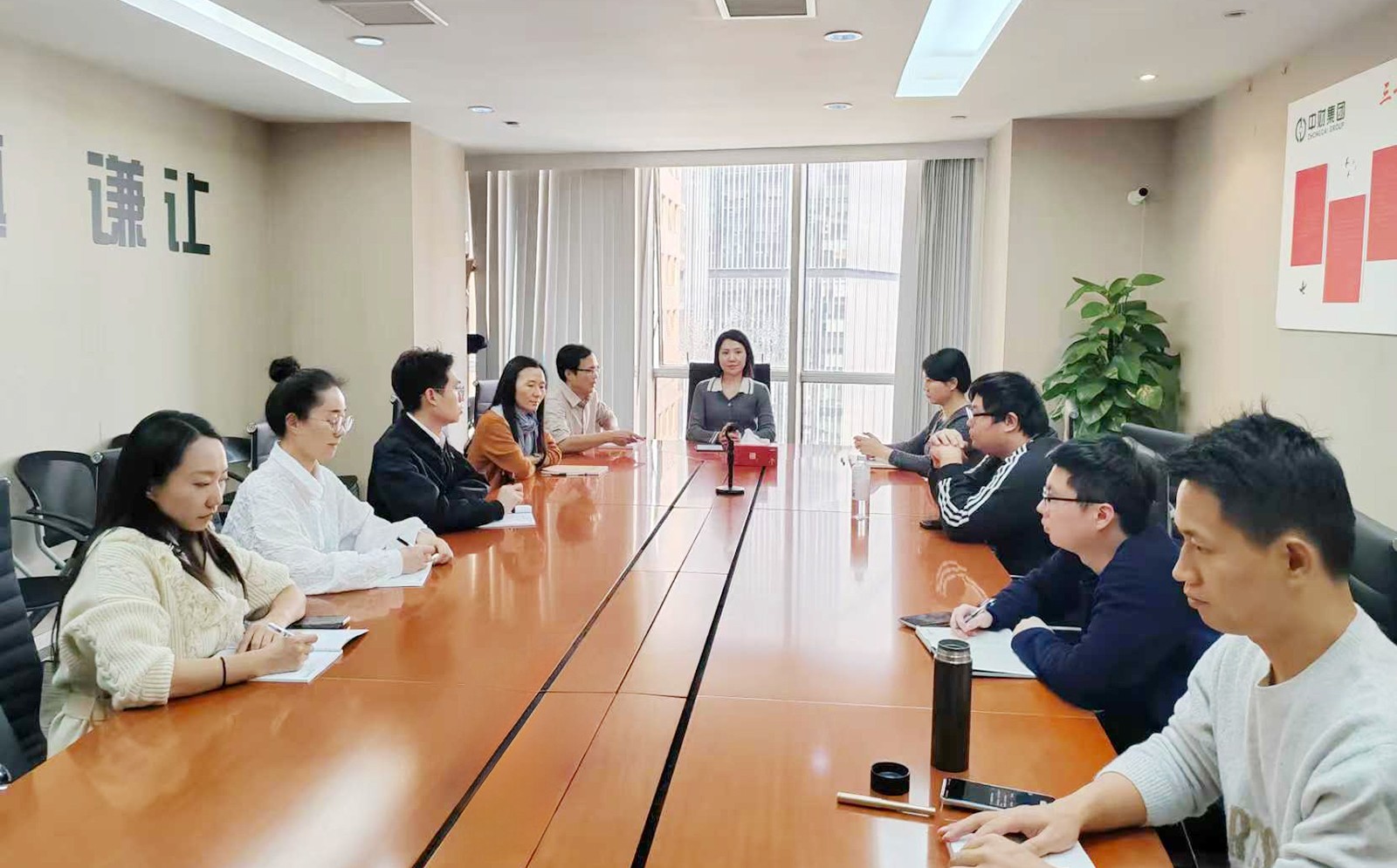 692e986578fc6.jpg 692e986578fc6.jpg