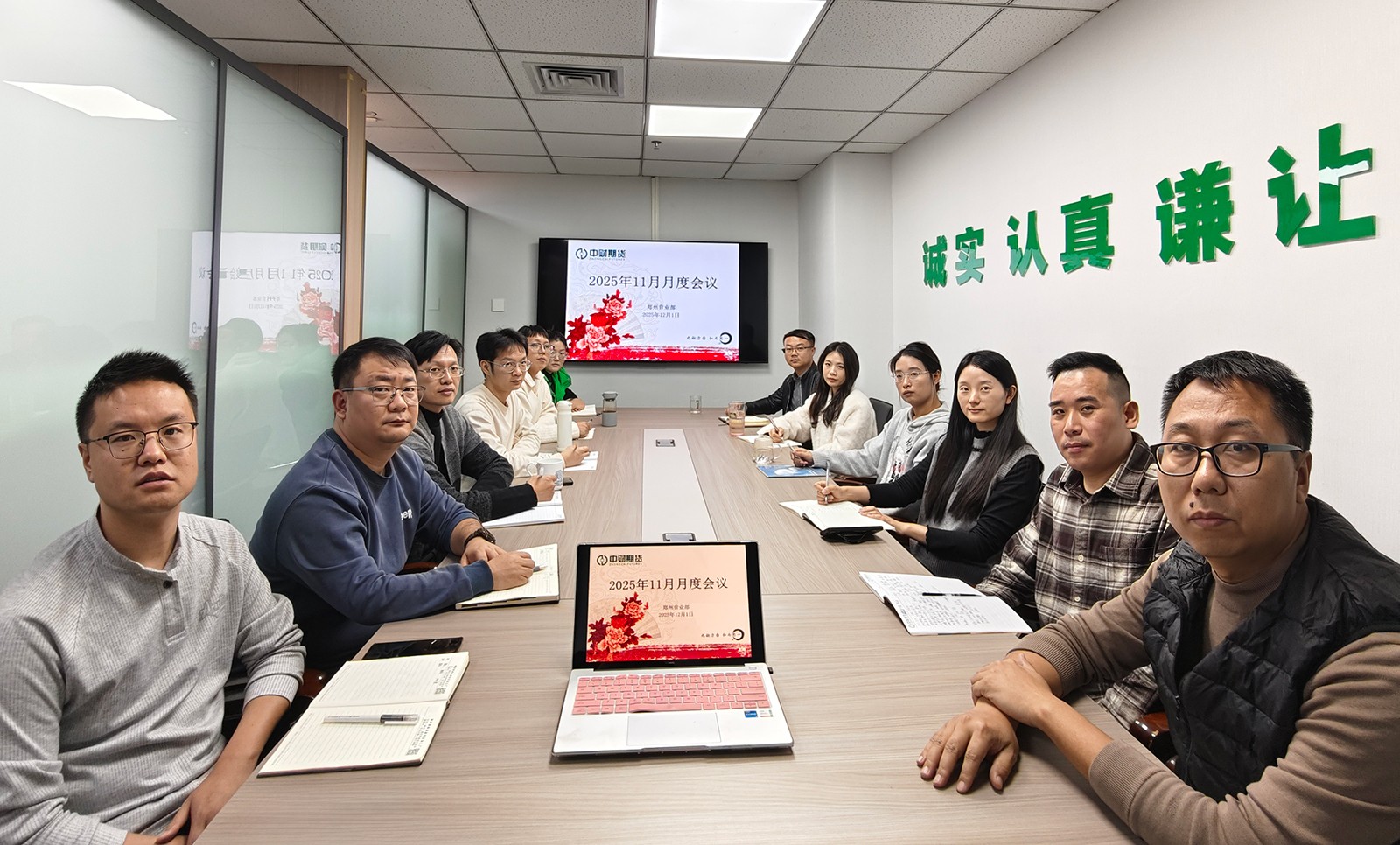 692e9ac79652c.jpg 692e9ac79652c.jpg