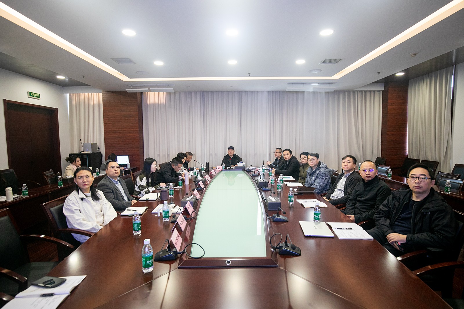 692e9c8754914.jpg 692e9c8754914.jpg