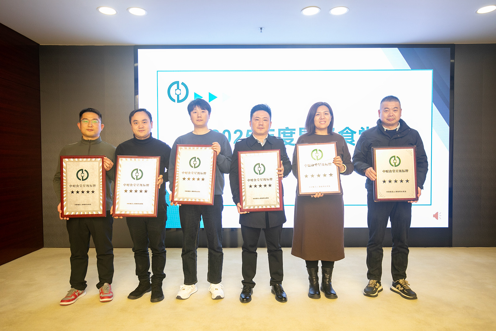 6954b6f7857df.jpg 6954b6f7857df.jpg