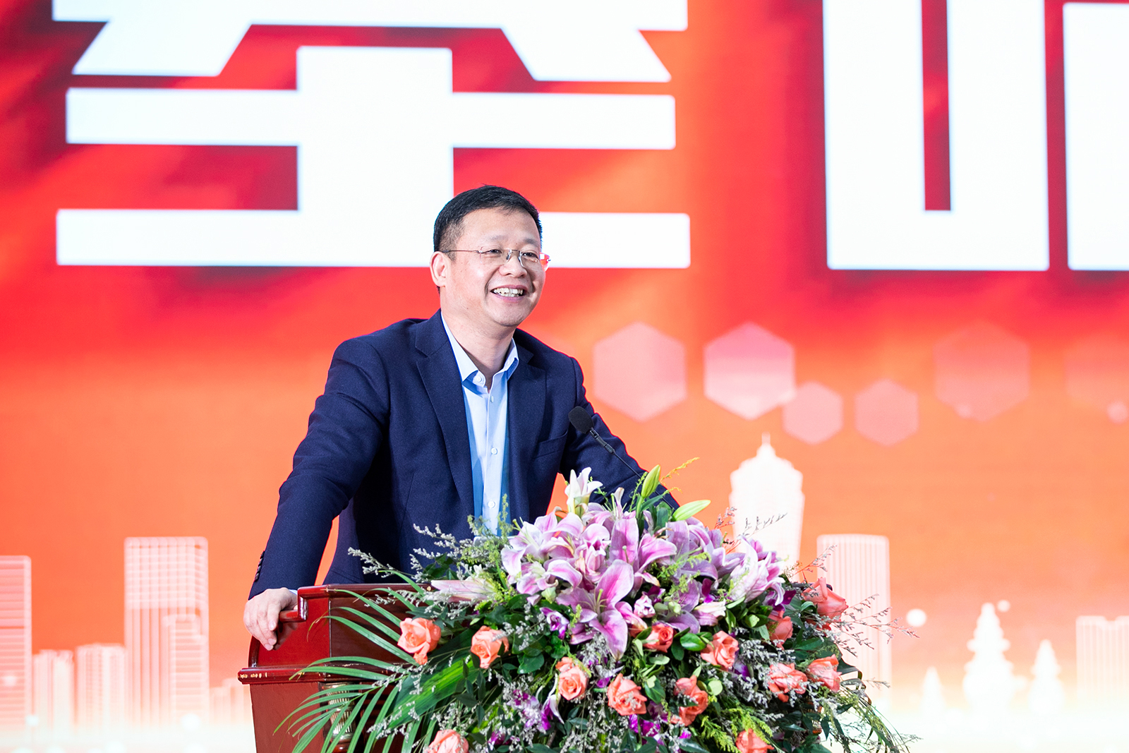 659bb4d9f3620.jpg 俞兴尧.jpg