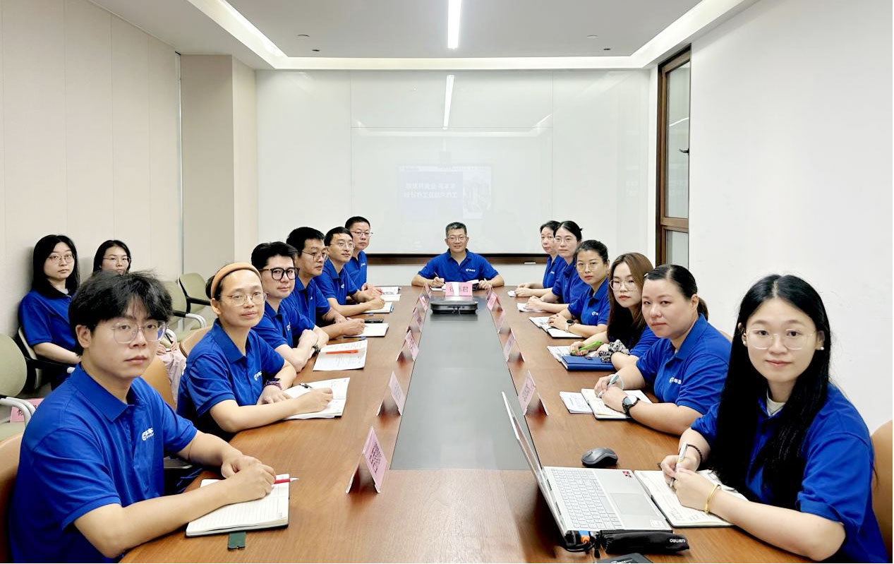 68c7cd12ad7ae.jpg 68c7cd12ad7ae.jpg