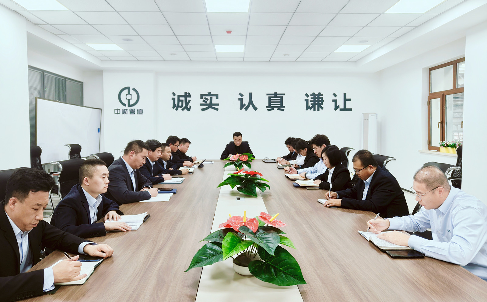 68eeeb2c423da.jpg 68eeeb2c423da.jpg