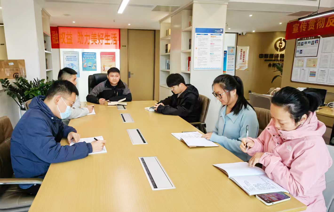 69044bfe535f1.jpg 69044bfe535f1.jpg